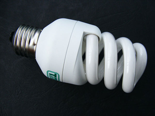 Fig. 5 : Ampoule électrique très performante – Source : Emilian Robert Vicol, Pixabay
