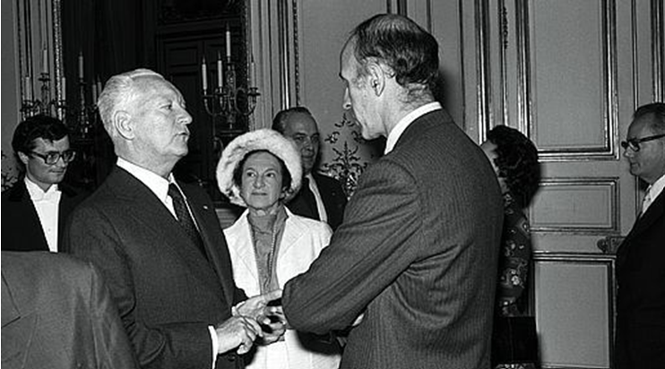 Fig. 2 : Le Premier Ministre Pierre Messmer qui a laissé son nom au grand programme nucléaire. de 1974.