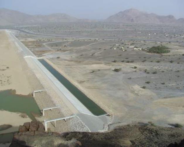 Fig. 1 : Barrage de Muyadin à Oman pour l’amortissement des crues