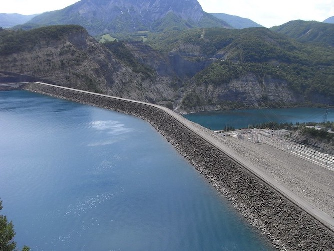 hydropower dam serre Ponçon
