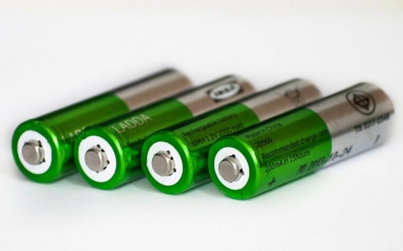 Batteries, piles et appareils électroniques