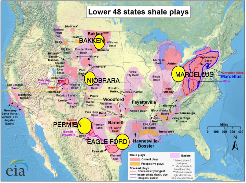 Fig. 4 : Extension des oil and gas shales aux Etats-Unis. Rajoutés en jaune, les quatre formations (plays) produisant la plus grande partie du tight oil (pétrole non-conventionnel). Remarquer l’immensité des surfaces occupées par ces formations - Source: U.S. Energy Information Administration (Fev 2017)