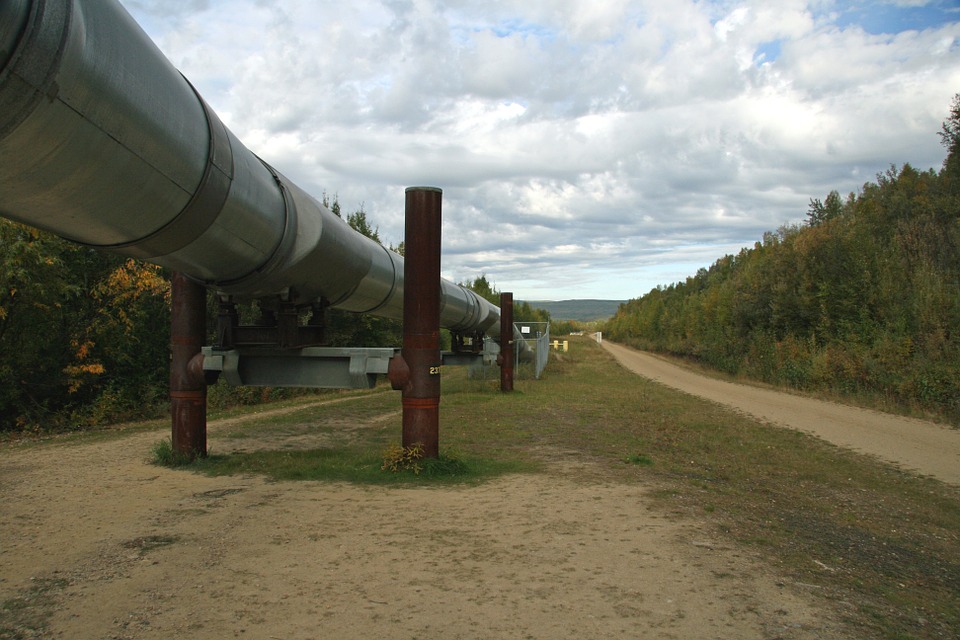 Image 3: Natural gas pipeline - Source : David Mark, Pixabay