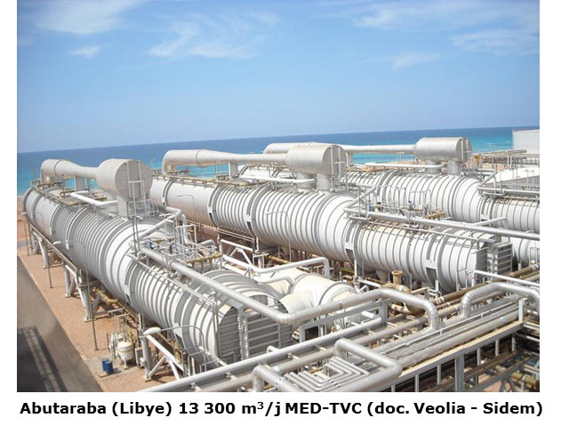 Fig. 13 : Usine de dessalement Abutaraba (Lybie) 13 300 m3/j MED-TVC – source : Veolia - Sidem Encyclopédie énergie - dessalement - Usine de dessalement Abutaraba (Lybie)