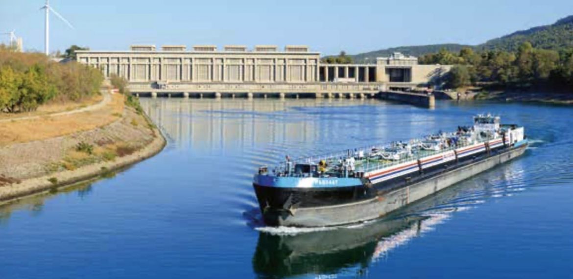 Les grands aménagements hydroélectriques : Donzère Mondragon